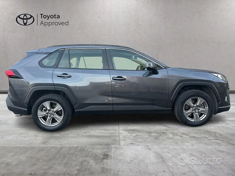 Toyota Rav4 2022 photo 4