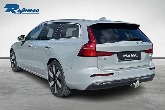 Volvo V60 2024 photo 3