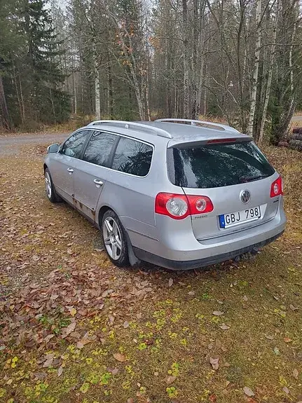 Volkswagen Passat 2010 photo 4