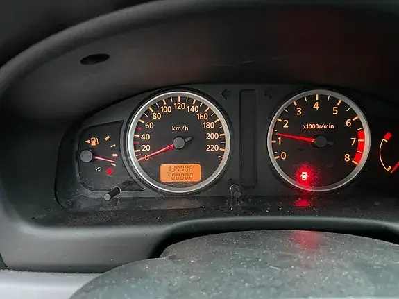 Nissan Almera
