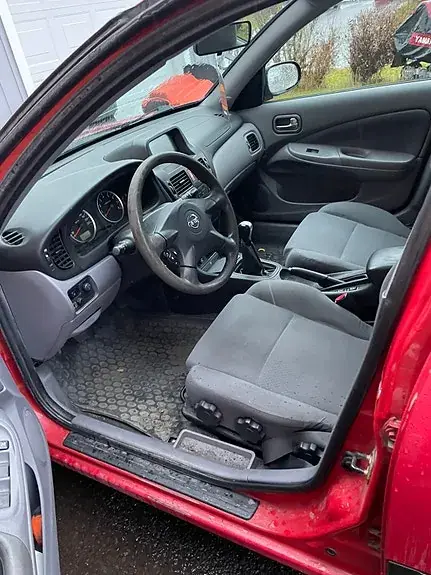 Nissan Almera 2003 photo 4