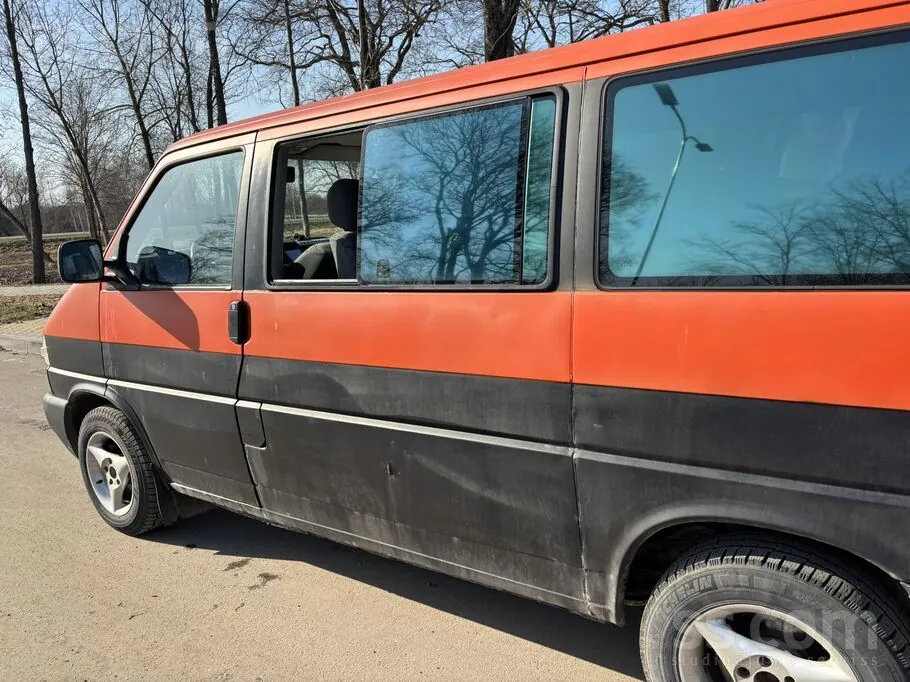 Volkswagen Multivan 1996 photo 2