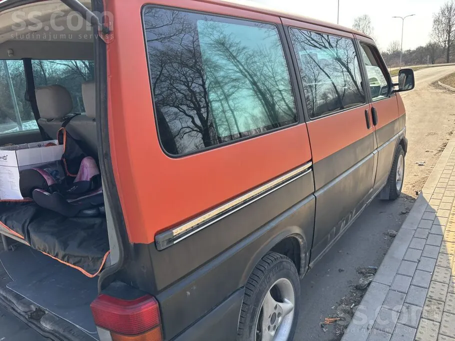 Volkswagen Multivan 1996 photo 5