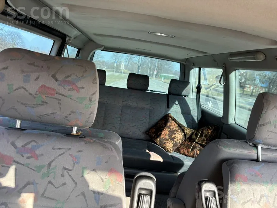 Volkswagen Multivan 1996 photo 4