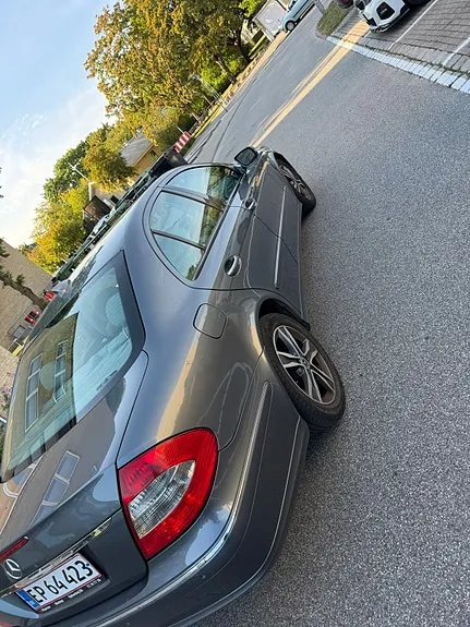 Mercedes-Benz E-Class 2009 photo 5