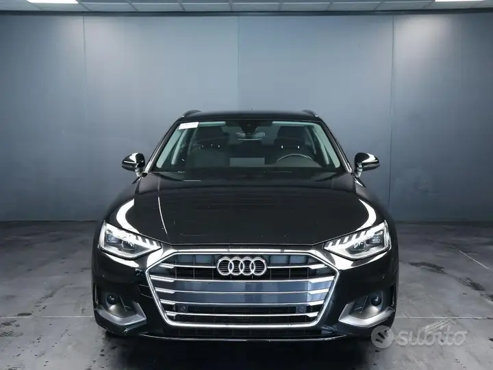 Audi A4 Avant 2024 photo 2