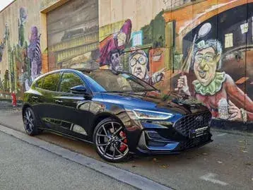 Ford Focus 2024 photo 2