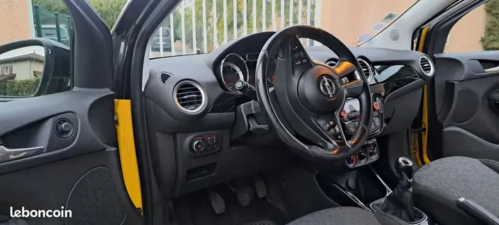 Opel Adam 2015 photo 2
