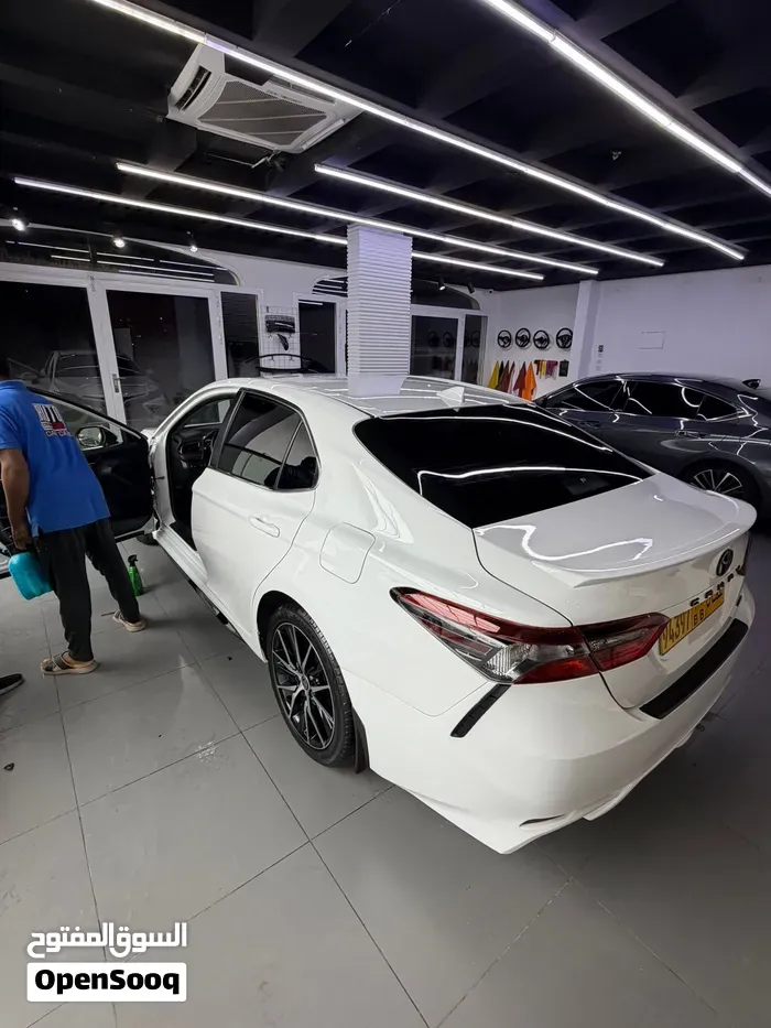 Toyota Camry 2023 photo 3