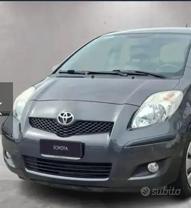 Toyota Yaris 2010 photo 3