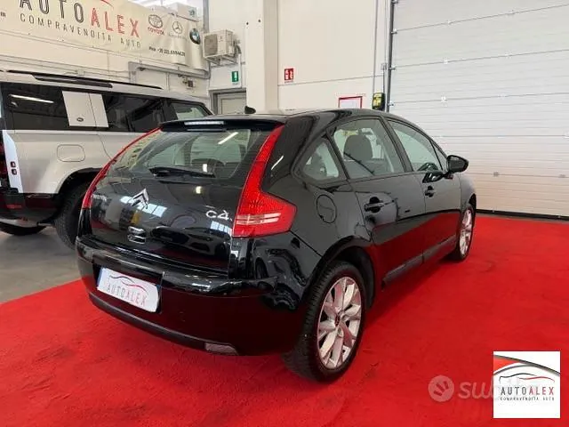 Citroen C4 2010 photo 4
