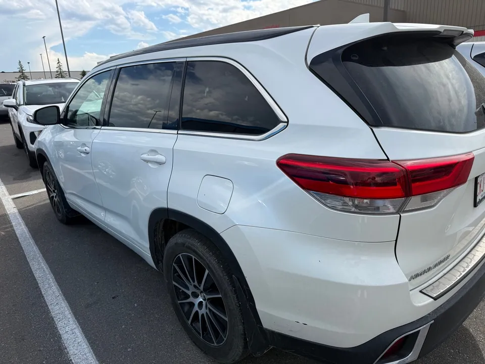 Toyota Highlander 2017 photo 3