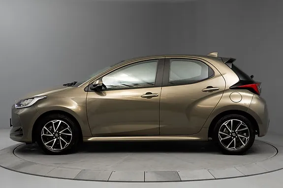 Toyota Yaris 2022 photo 2