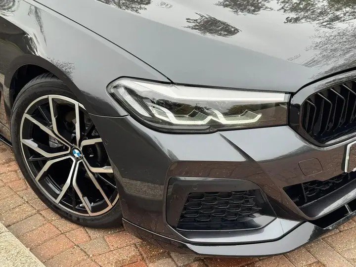 BMW 5 Series 2021 photo 5