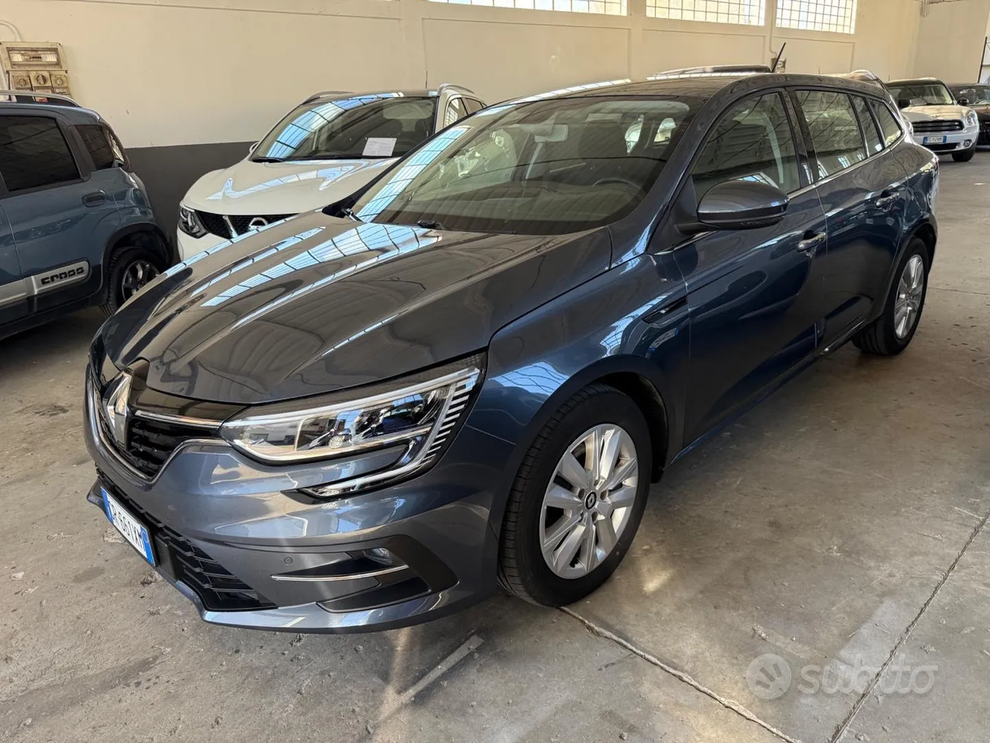 Renault Megane 2023 photo 3
