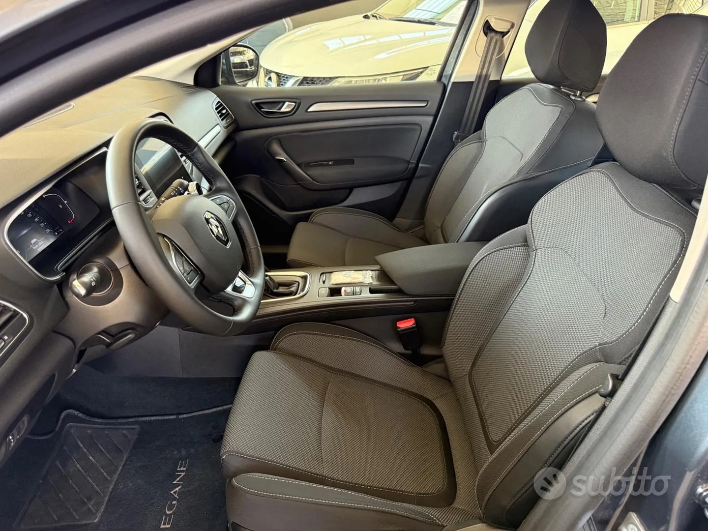 Renault Megane 2023 photo 4