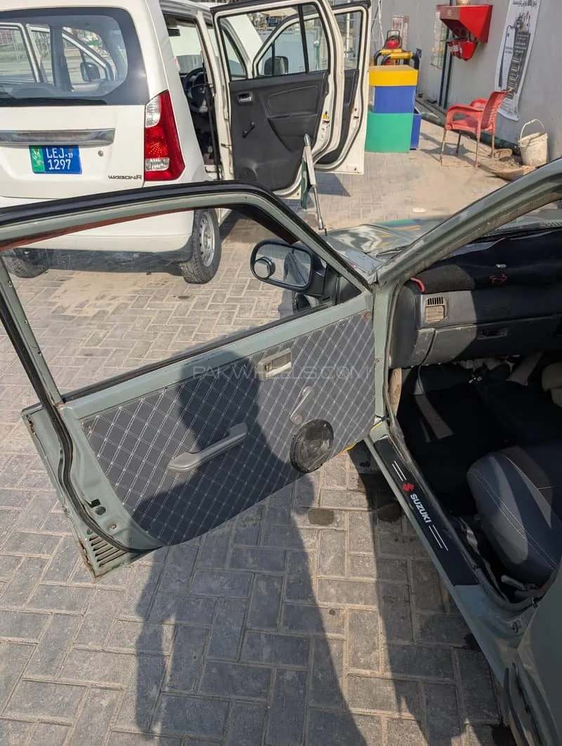 Suzuki Khyber
