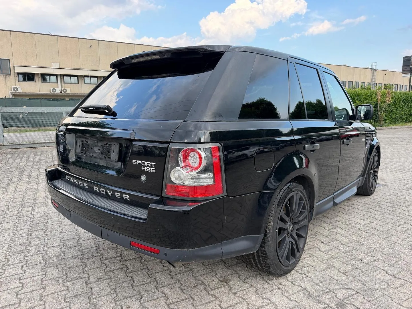 Land Rover Range Rover Sport 2011 photo 4
