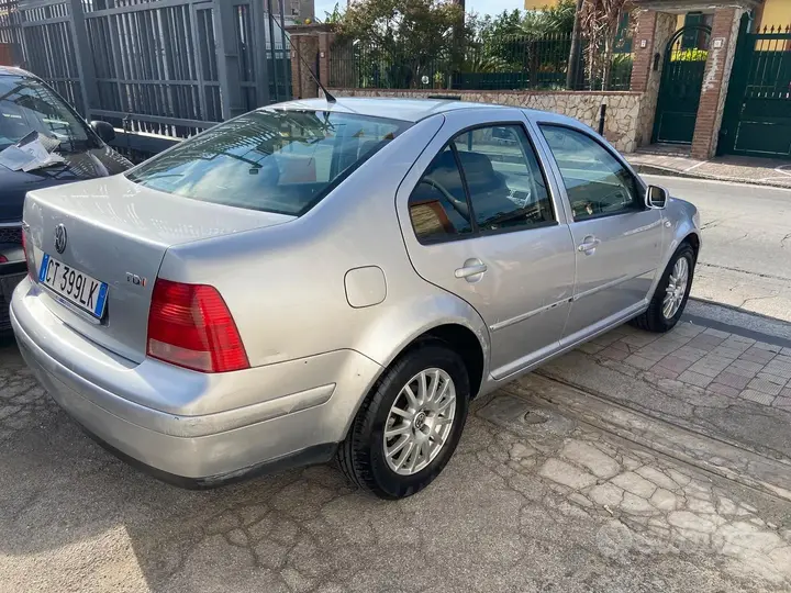 Volkswagen Bora 2005 photo 4