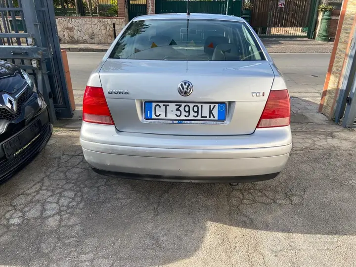 Volkswagen Bora 2005 photo 5