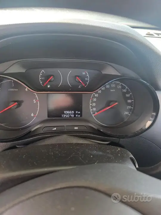 Opel Crossland X 2019 photo 4