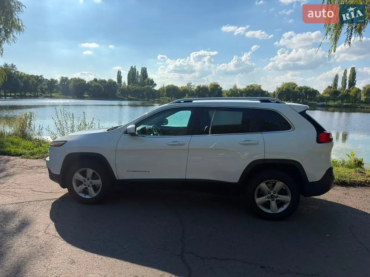 Jeep Cherokee 2014 photo 4