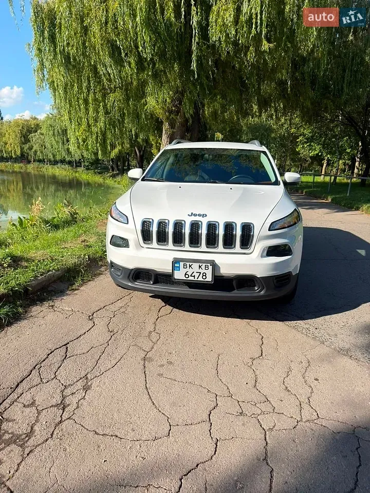 Jeep Cherokee 2014 photo 2