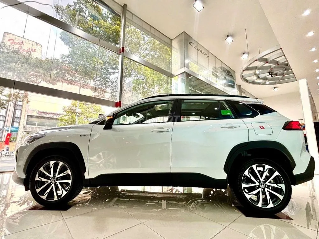 Toyota Corolla Cross 2026 photo 2
