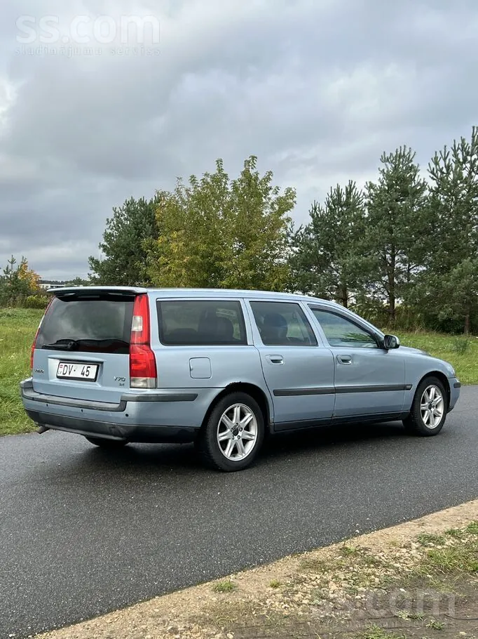 Volvo V70 2002 photo 3