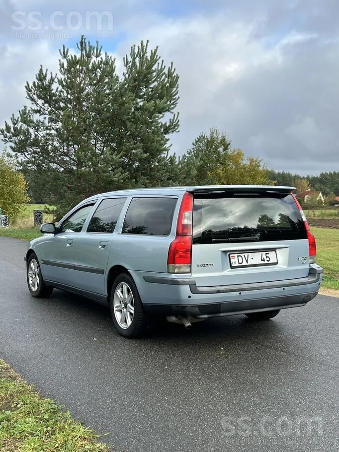 Volvo V70 2002 photo 4