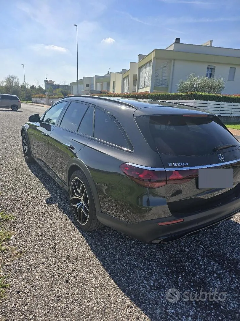Mercedes-Benz E 2026 photo 3