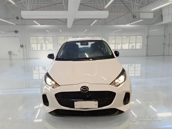 Mazda 2 2025 photo 2