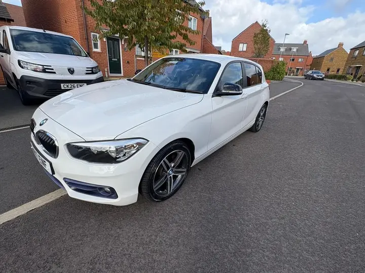 BMW 1 Series 2017 photo 3