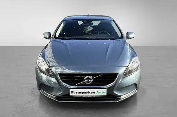 Volvo V40 2013 photo 2