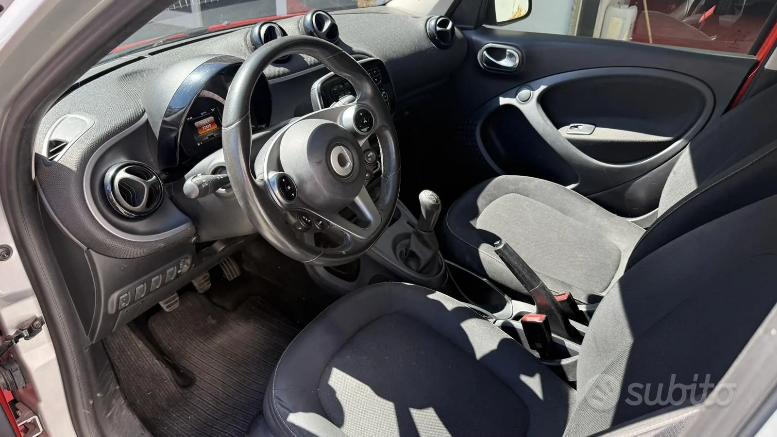 Smart Forfour 2015 photo 5