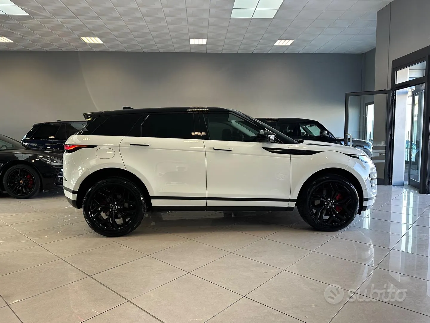 Land Rover Range Rover Evoque 2019 photo 4