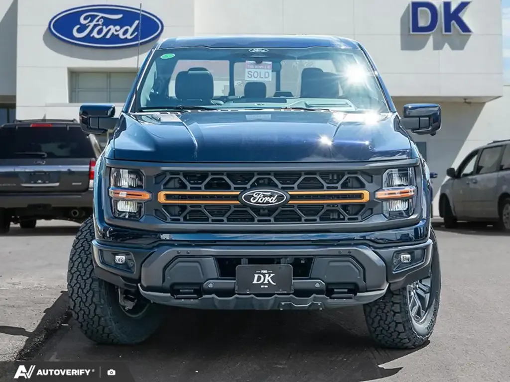 Ford F-150 2025 photo 2