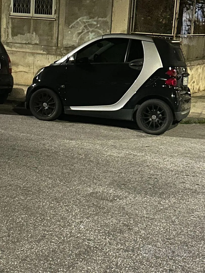 Smart Fortwo Cabrio 2010 photo 3