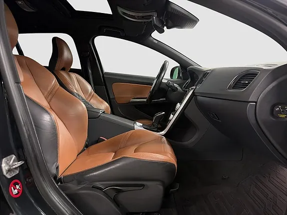 Volvo V60 2015 photo 4