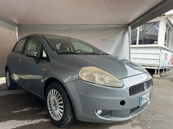 Fiat Grande Punto 2007 photo 3