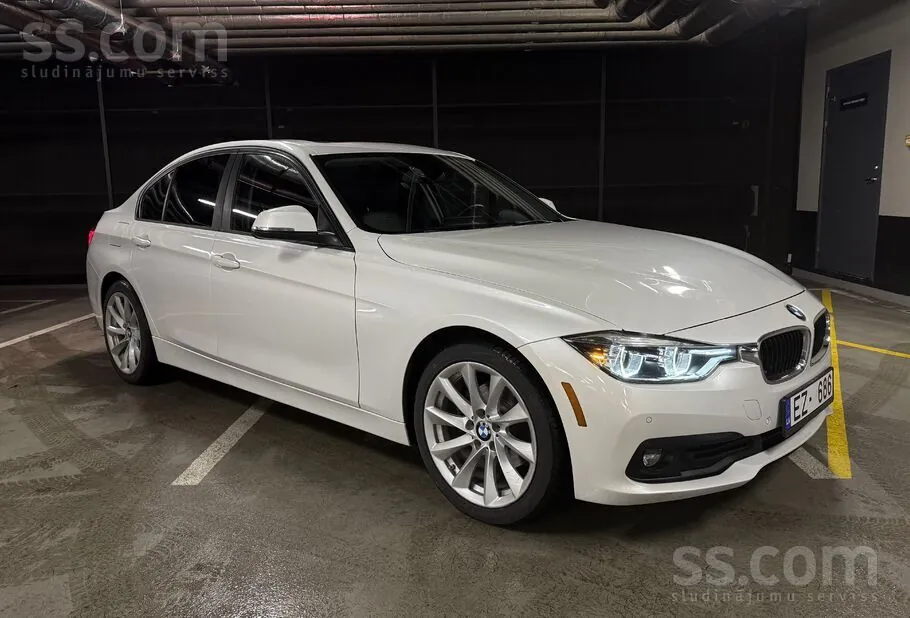 BMW 320I