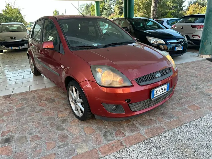 Ford Fiesta 2006 photo 3