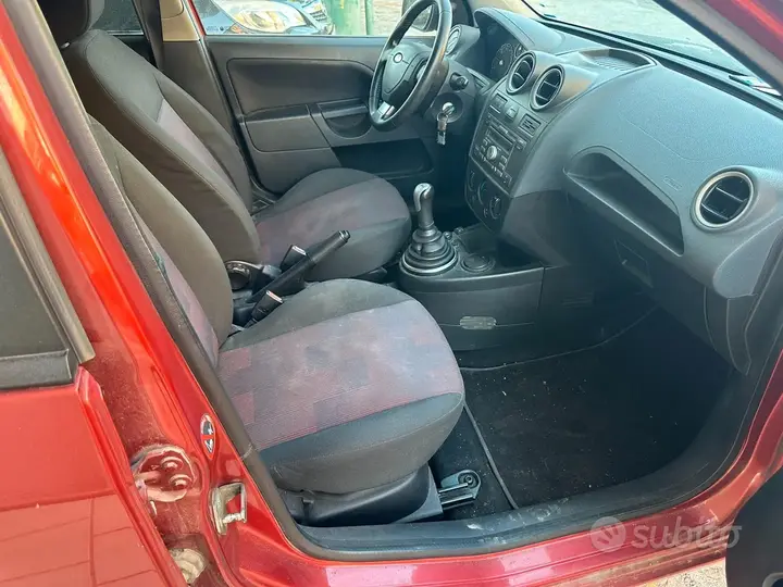 Ford Fiesta 2006 photo 5