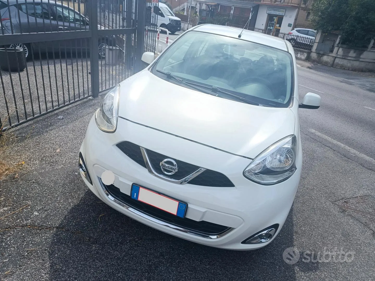 Nissan Micra 2016 photo 4