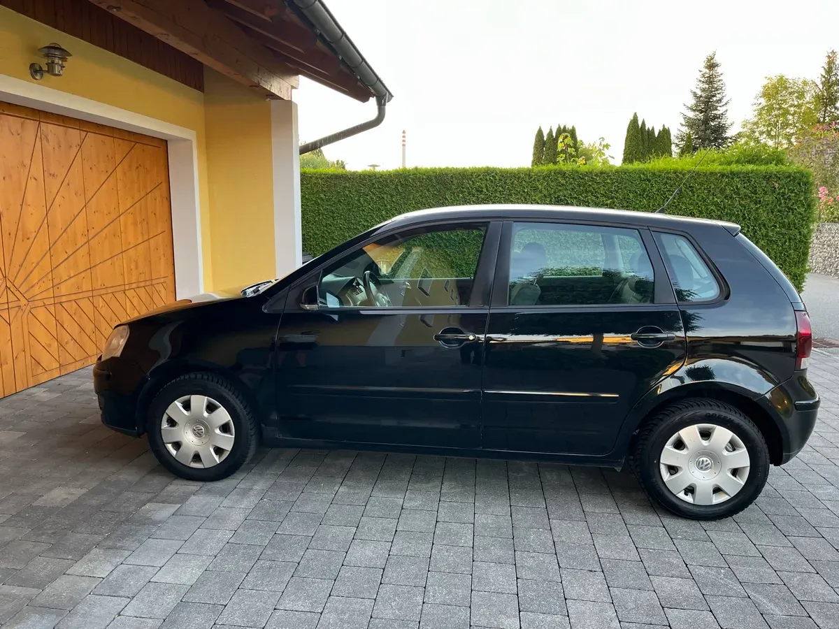 Volkswagen Polo 2008 photo 2