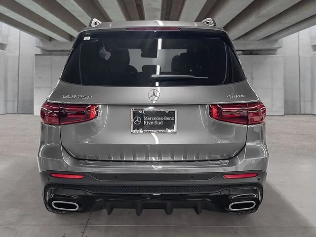 Mercedes-Benz Glb 2026 photo 4