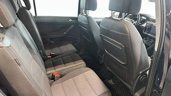 Volkswagen Touran 2017 photo 5