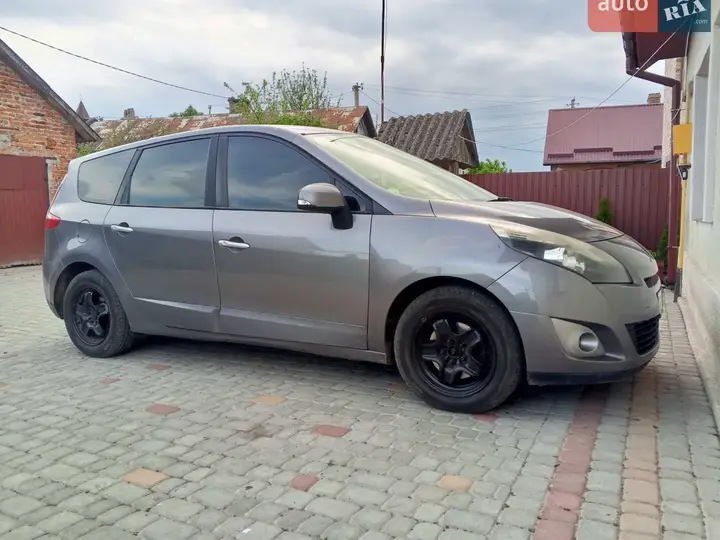 Renault Grand Scenic 2011 photo 5