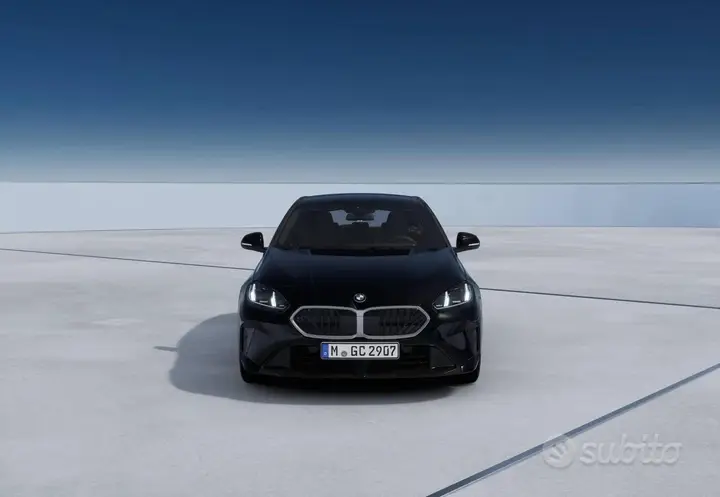 BMW 1 Series photo 3