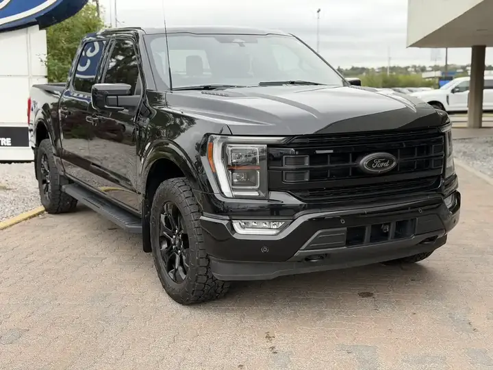 Ford F-150 2023 photo 2